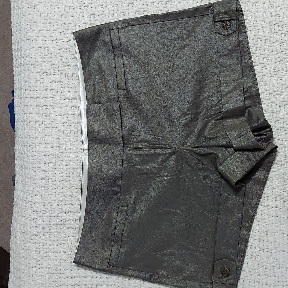 Studio Y Metallic Chino Shorts size 5/6